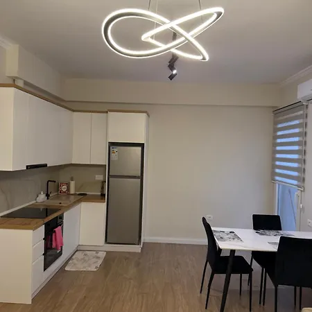 Near And Air Albania Stadium Apartament *