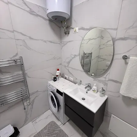 Near And Air Albania Stadium Apartament Tirana