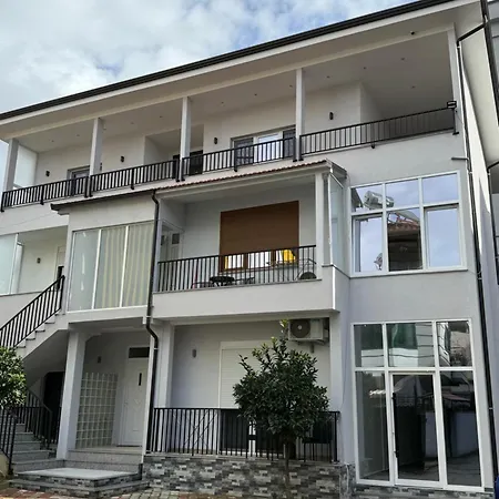 Apartament Near And Air Albania Stadium *