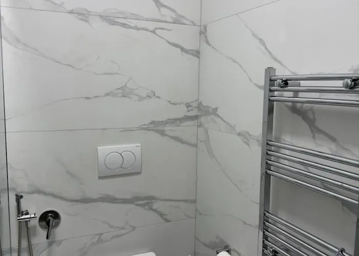 Near And Air Albania Stadium Apartament *