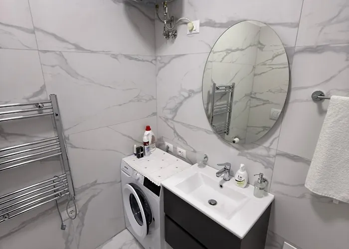 Near And Air Albania Stadium Apartament Tirana